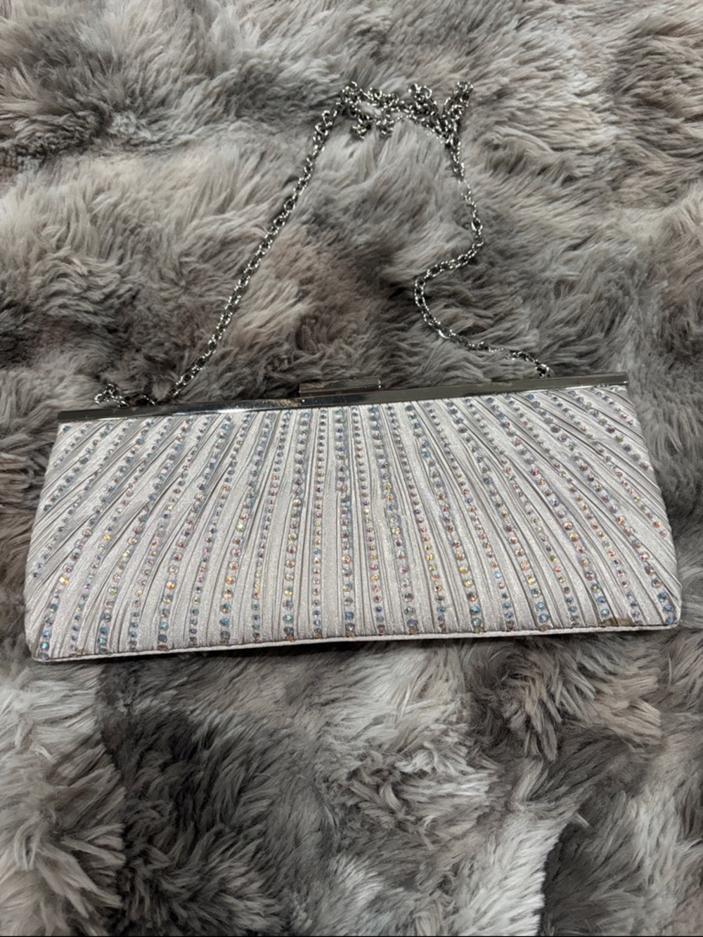 Elegant Silver Beaded rhinestone Evening Clutch with Chain Strap